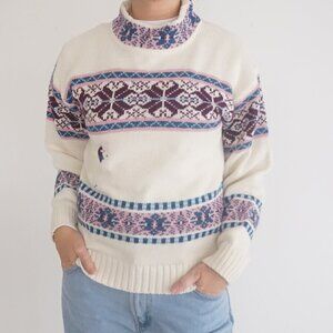 Vintage '90S Alia White Maroon Embroidered Sheep Motif Mock Neck Knit Sweater S